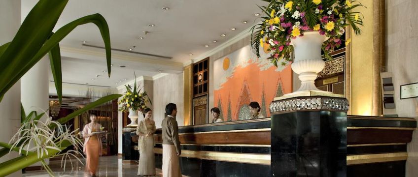 Mercure Mandalay Hill Resort 